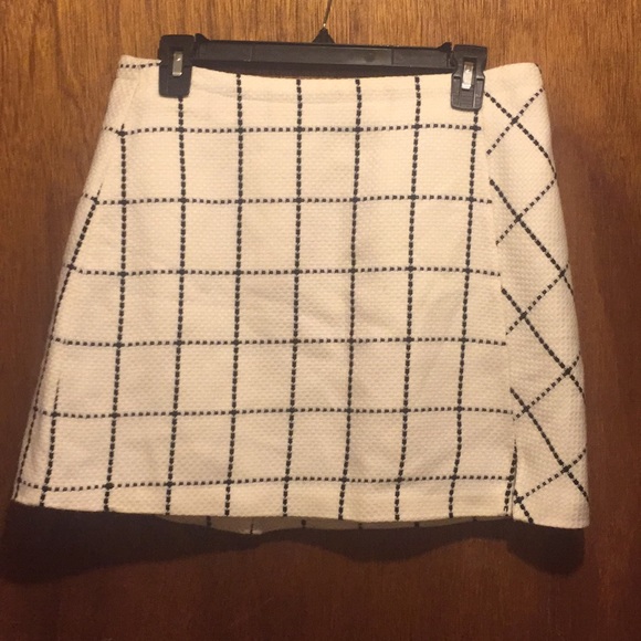 Cato Dresses & Skirts - CATO Mini Skirt with Small Slit